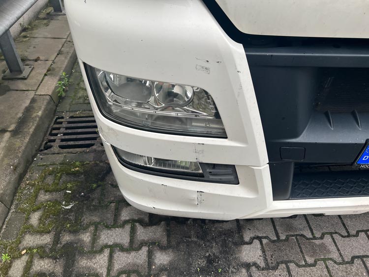 LKW Frontschaden LKW Frontschaden